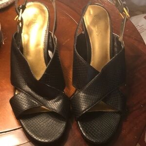 Chaps Black Sling Back Heel - Sz 7.5. BHE0953C